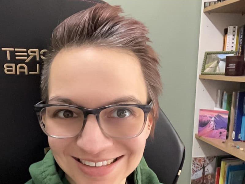 Jay McCarthy Counselling - Neurodivergent Therapist Working With Neurodivergent Clients