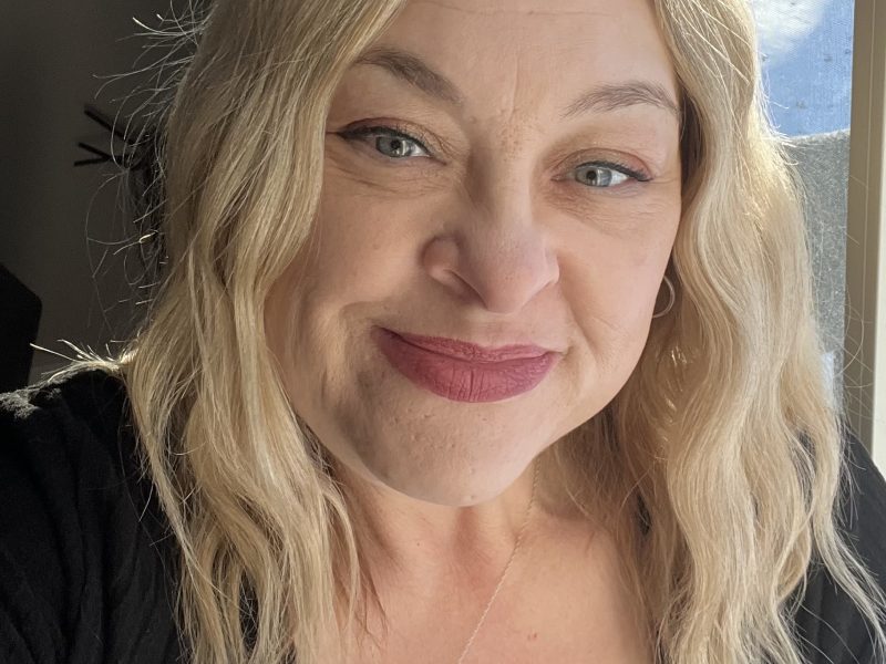 Traci Regis - HSP Neurodivergent Therapist