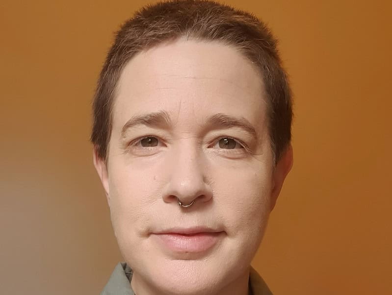 Michele - Queer Counsellor and Psychotherapist (Online + North London)