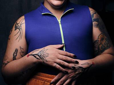 LOWELL MARISSA VANBIENE - Autistic, Black & Non-binary Therapist