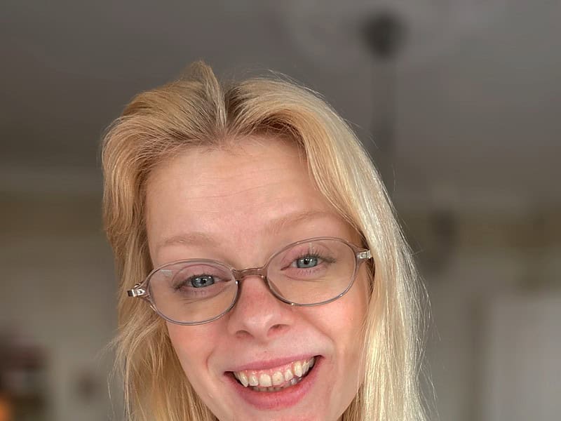 Ella - Creative Psychotherapist